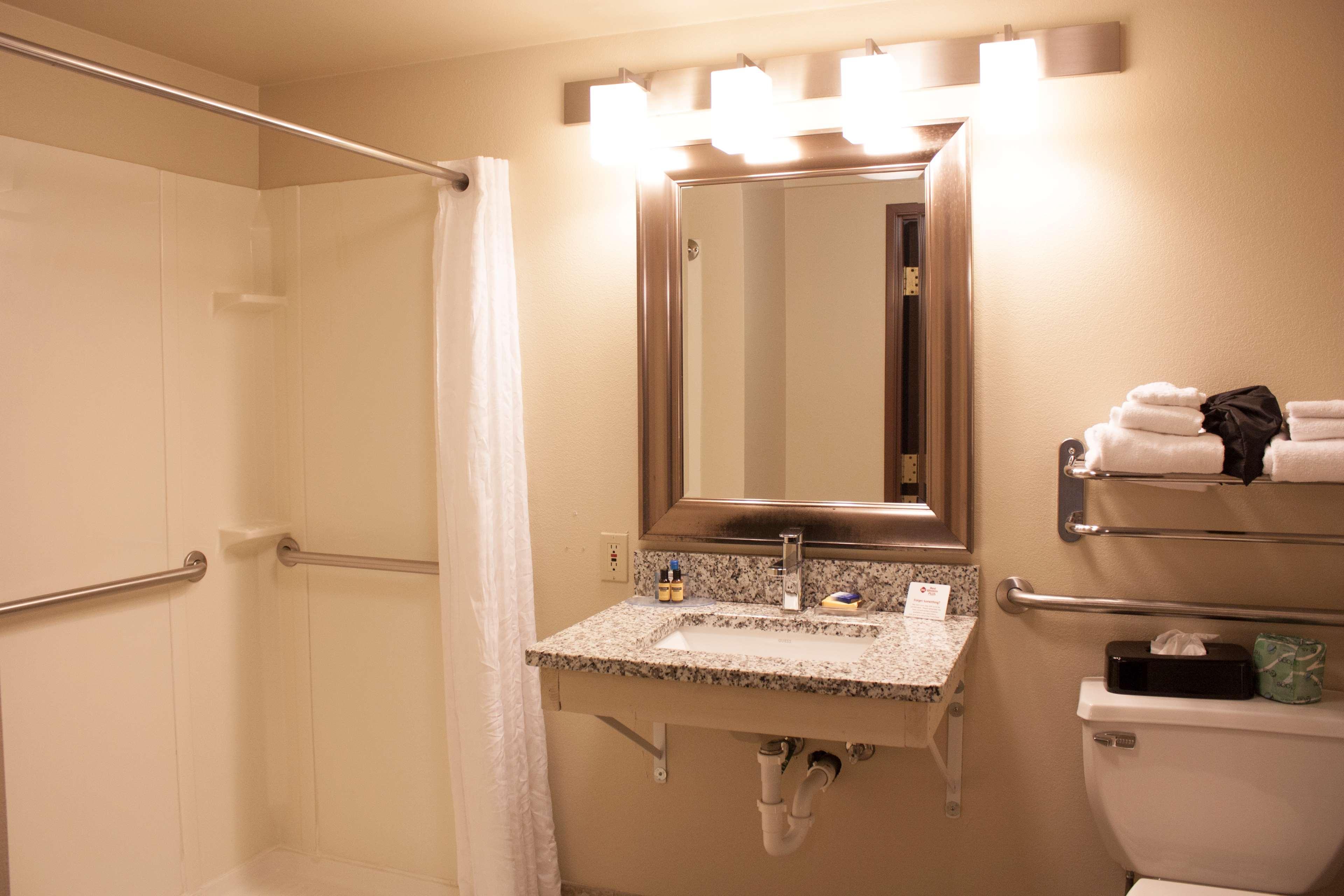 Comfort Inn & Suites Copley Akron Екстер'єр фото