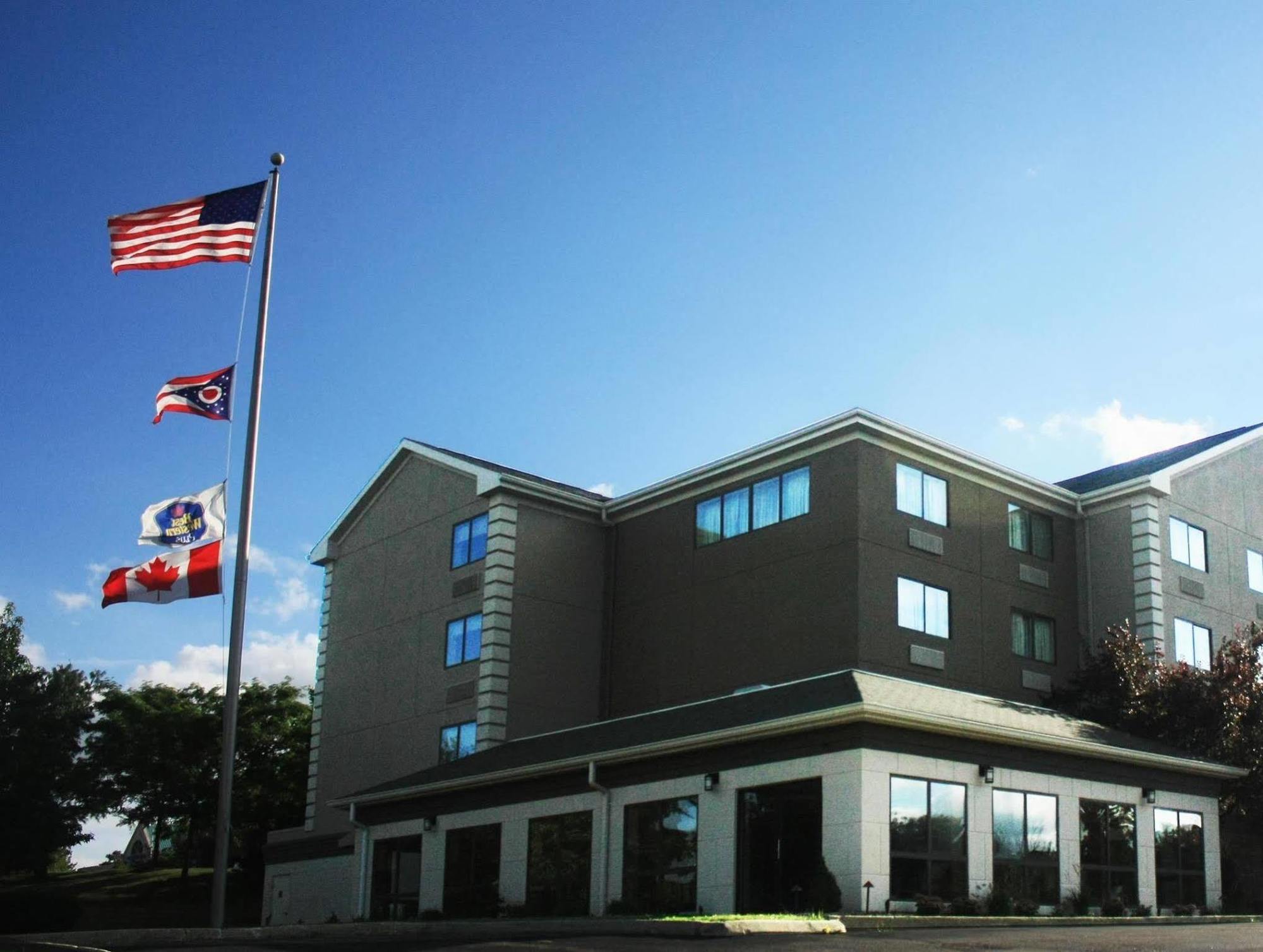 Comfort Inn & Suites Copley Akron Екстер'єр фото