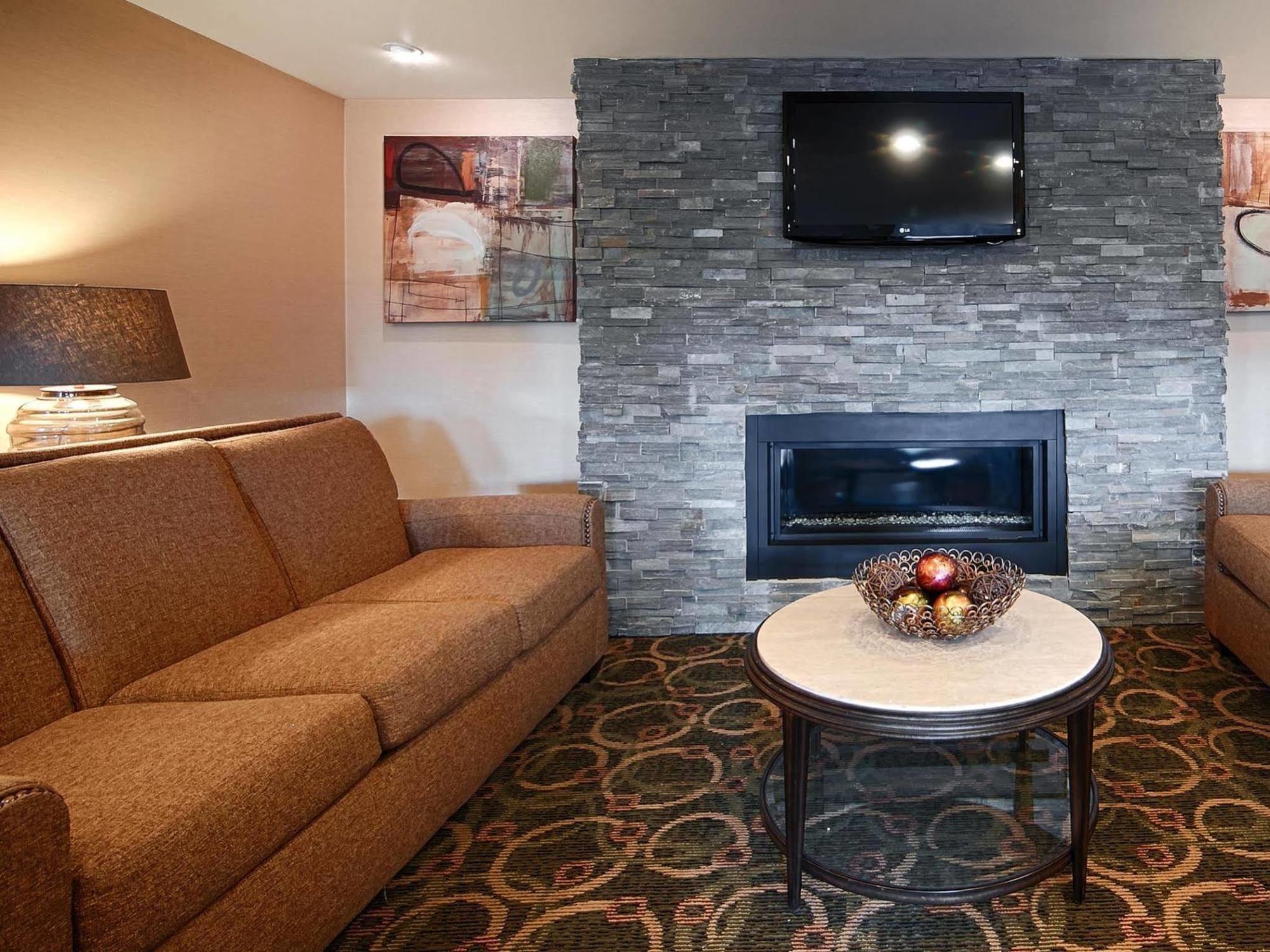 Comfort Inn & Suites Copley Akron Екстер'єр фото